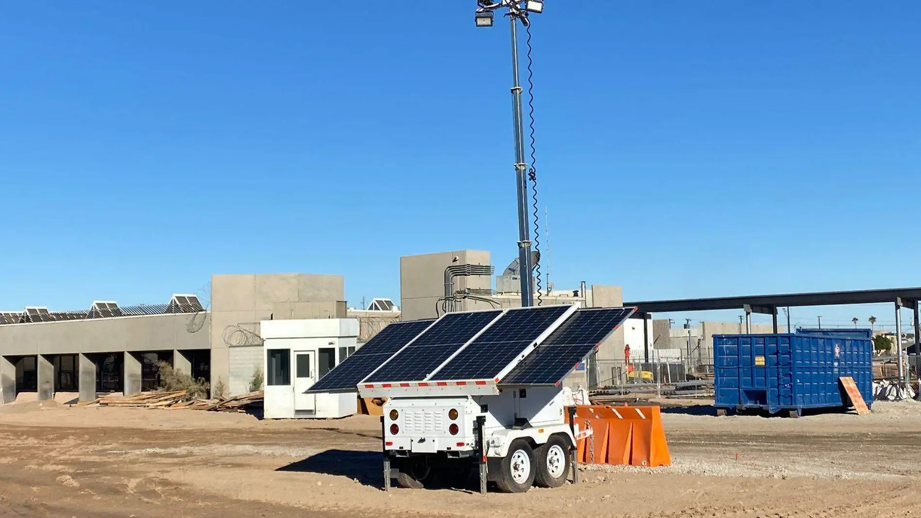 Secciones ya construidas en aduana de San Luis, Arizona